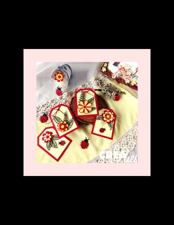Troquel ATC Tag with Stitchlines Crealies